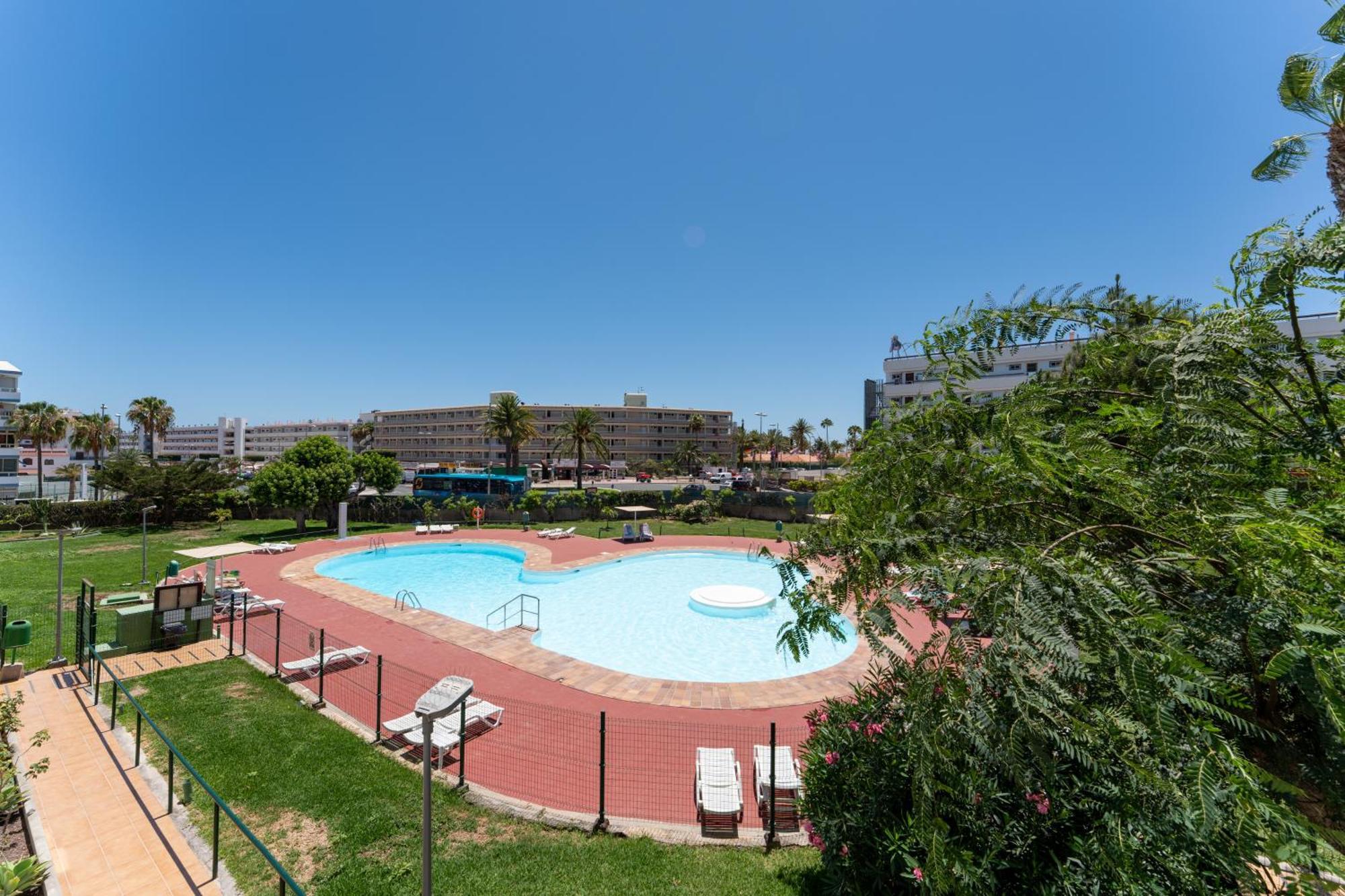 Garden View Apartment Iguazu 3 Near Yumbo Плайя-дель-Инглес Экстерьер фото